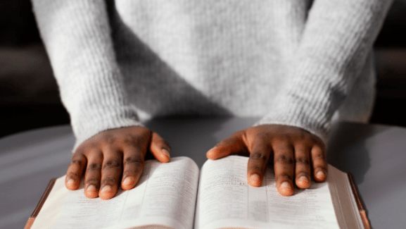 PRAYING ON GOD’S WORD!